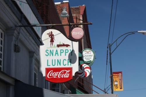 Snappy's Diner, provided school lunches until 1940...