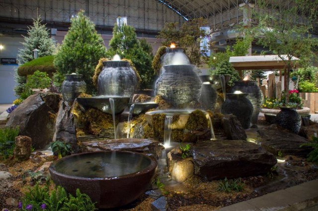 2015 Navy Pier urns.jpg