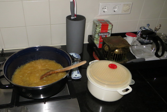 appelmoes4.jpg
