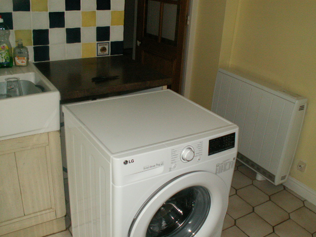 lg washing m.JPG