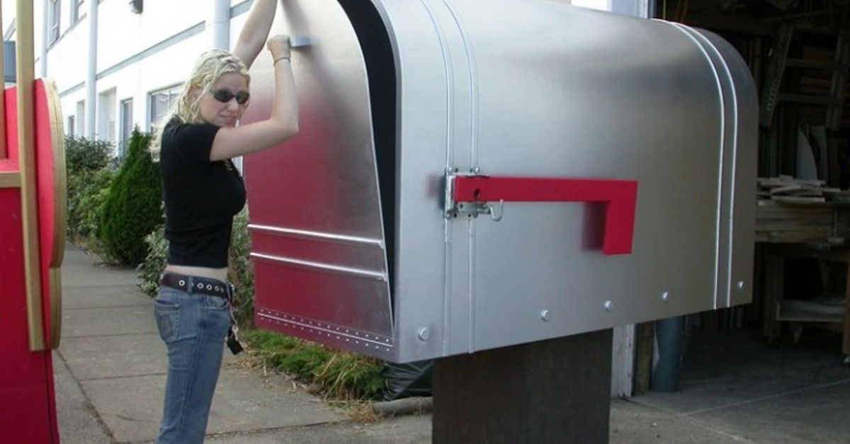 mailbox8-2.jpg
