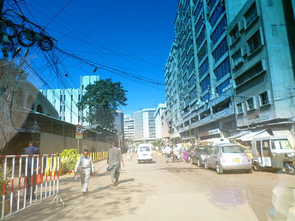 Mumtaz Hasan Road 2.jpg