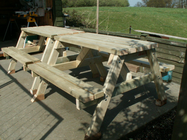 PICNIC 002.jpg