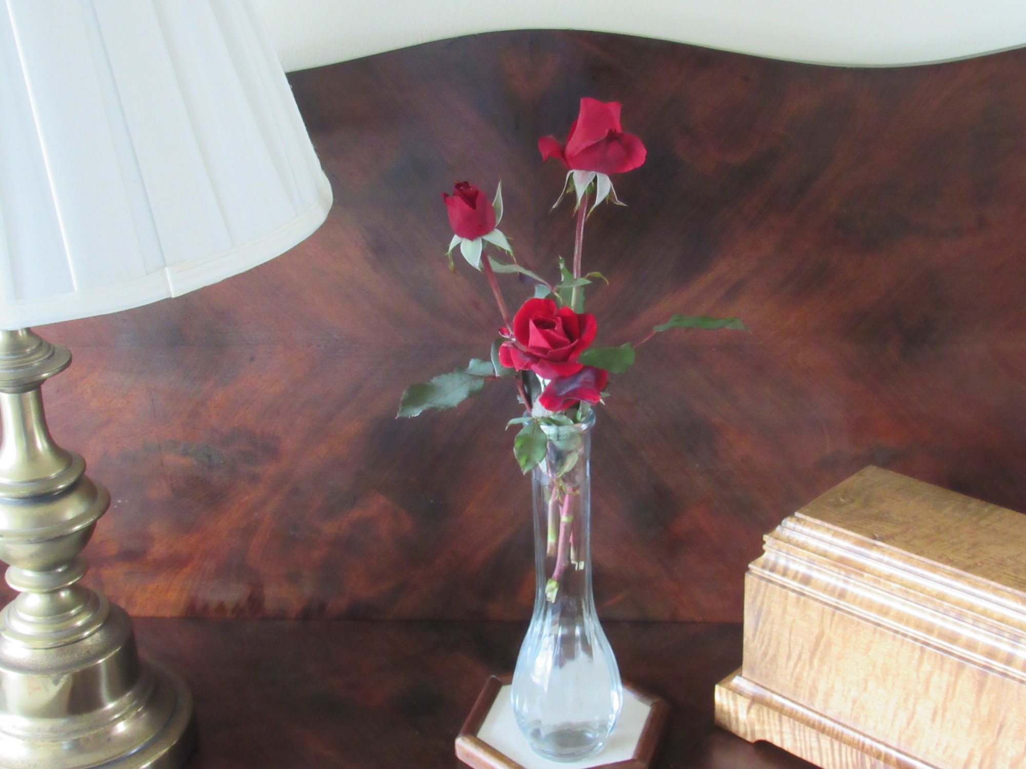 Red rose bouquet.jpg