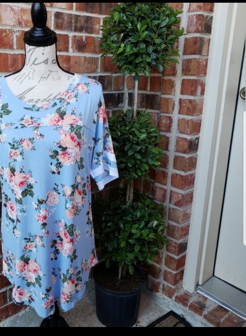 Screenshot_20190421-130018_Poshmark.jpg